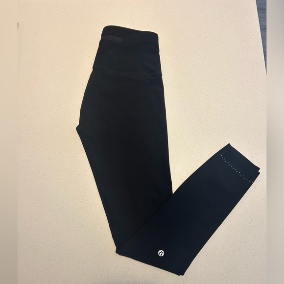 Lululemon Zoned In Tight Leggings Size 8 - Picture 2 of 6